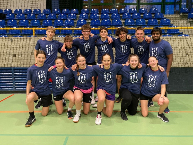 Die Kantimeisterinnen und Kantimeister des Handballturniers vom 20. Dezember 2023